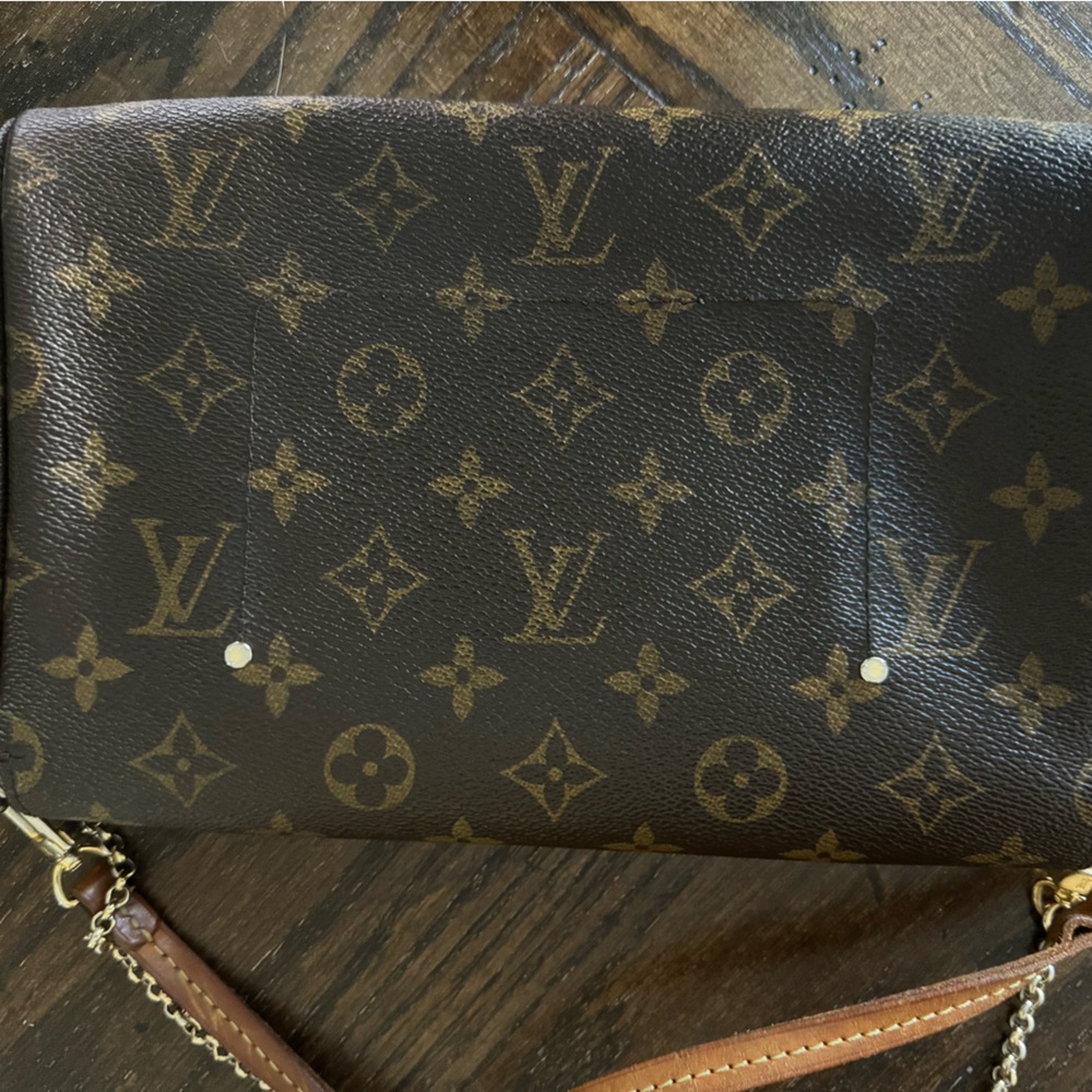 Favorite MM Monogram - Picture 7 of 17